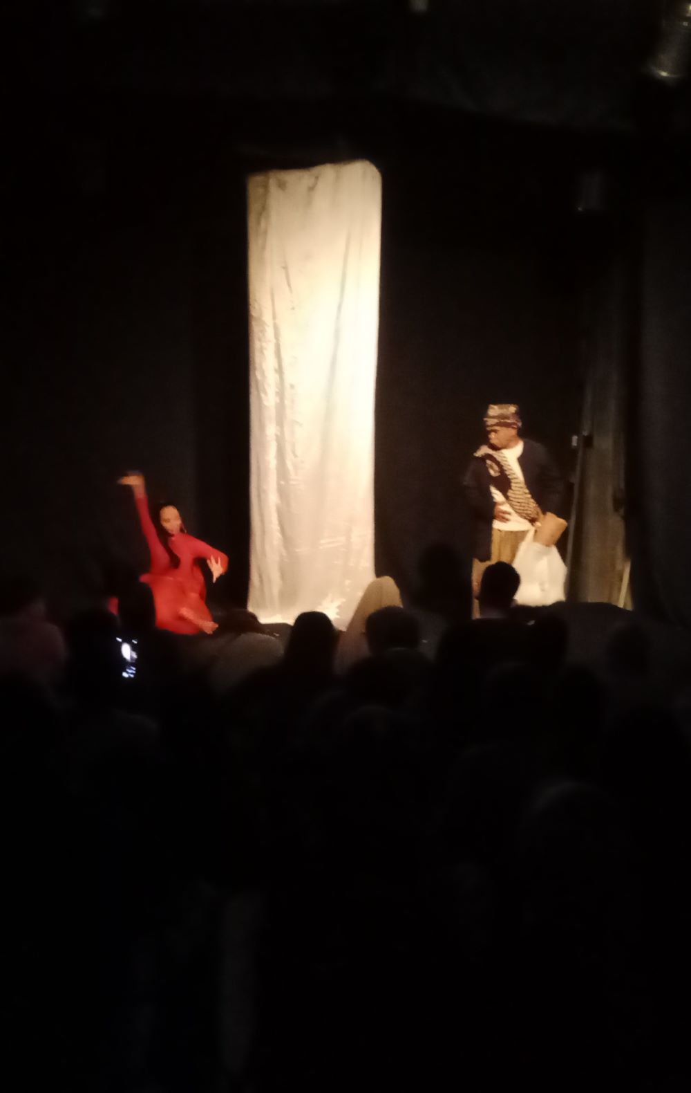 Qobiltu Hatedu: Panggung Sunyi di Tengah Dunia yang Bising oleh Perang lonbo