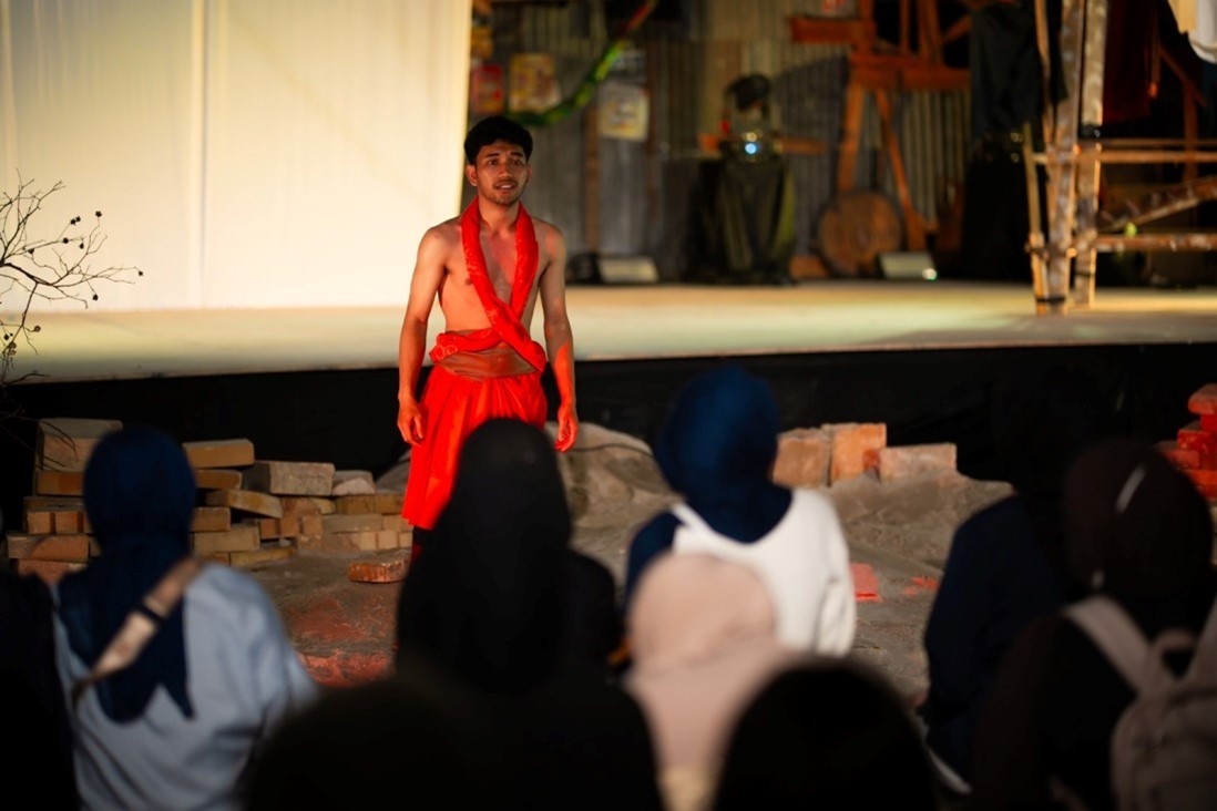KETIKA TEATER KEHILANGAN NYALI; STAGNASI ARTISTIK DI PANGGUNG SUMATERA BARAT tatang 2