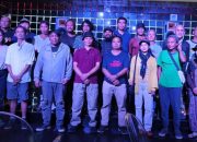 Melodi di Ujung Belati 1