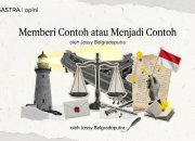 memberi contoh atau menjadi contoh