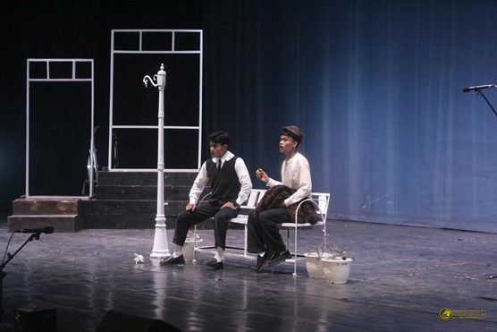 BERCERMIN DARI SKANSA BERDRAMA JILID 2: ppn 3
